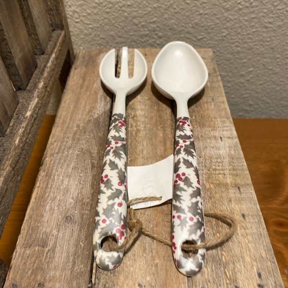 Christmas Red Berry & Green Holly Serving Spoon & Serving Fork Set Of 2 - Picture 13 of 16